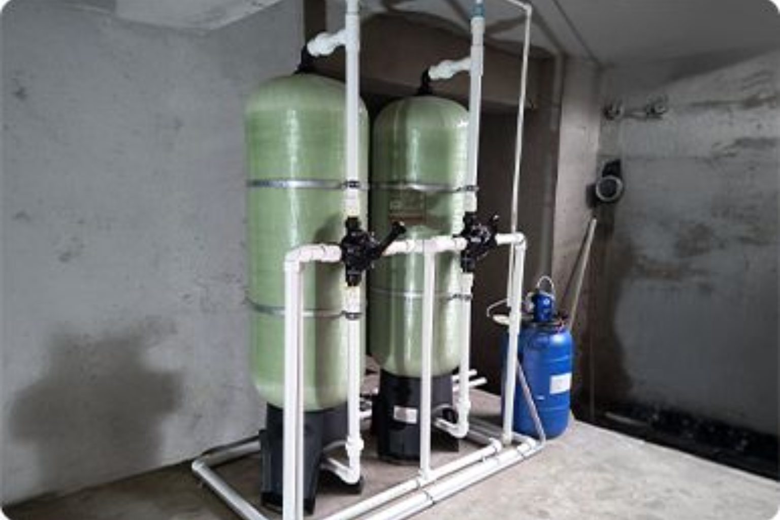 Why the Water in Your Glass Can Change the Way Your Home Feels